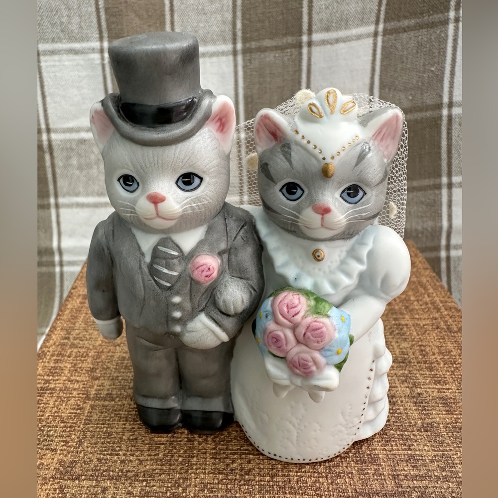 Vintage “Kitty Cucumber” 1989 Cat Bride and Groom Figurine